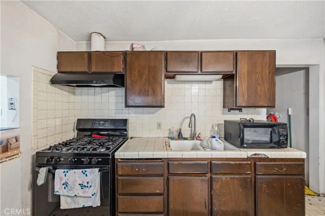 407 S Vancouver Avenue, Los Angeles, CA 90022