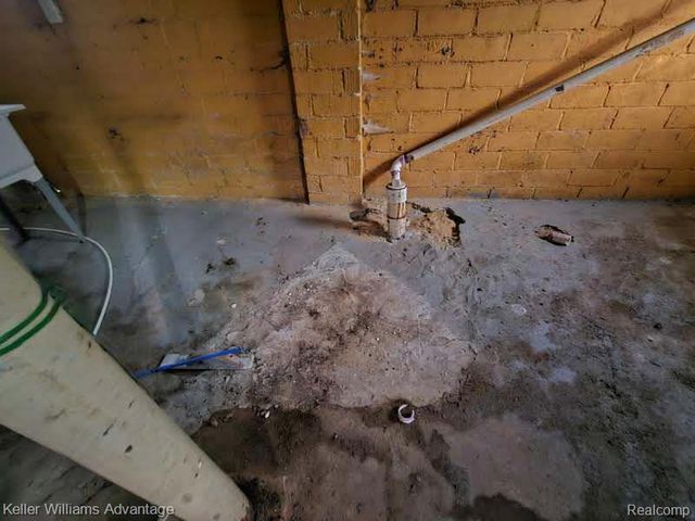 2305 Richton Street, Detroit, MI 48206