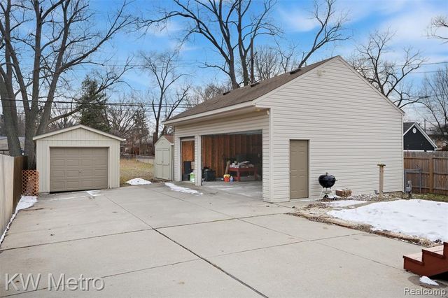 502 Girard Avenue, Royal Oak, MI 48073