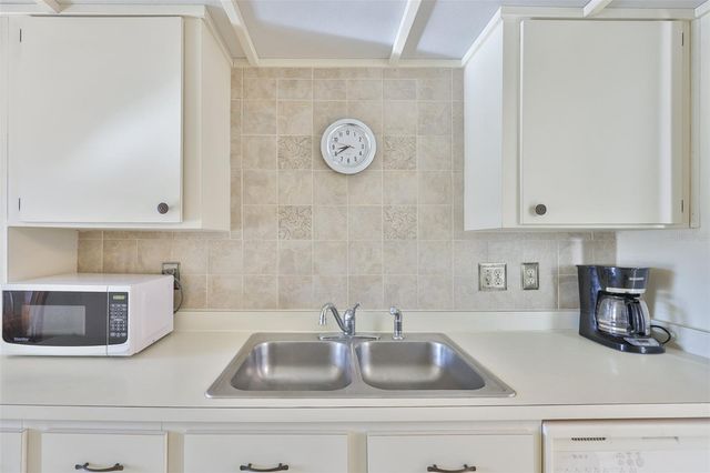 8703 BARDMOOR BOULEVARD 303, Seminole, FL 33777