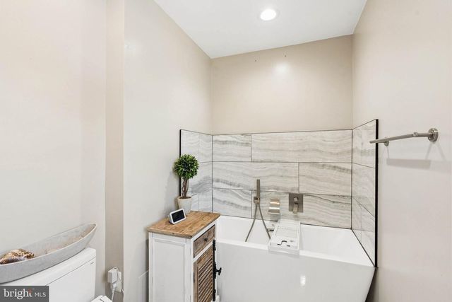 6254 DERBY DR, Frederick, MD 21703