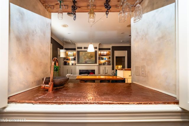 2 Ashley Park Drive, Jackson, MS 39206