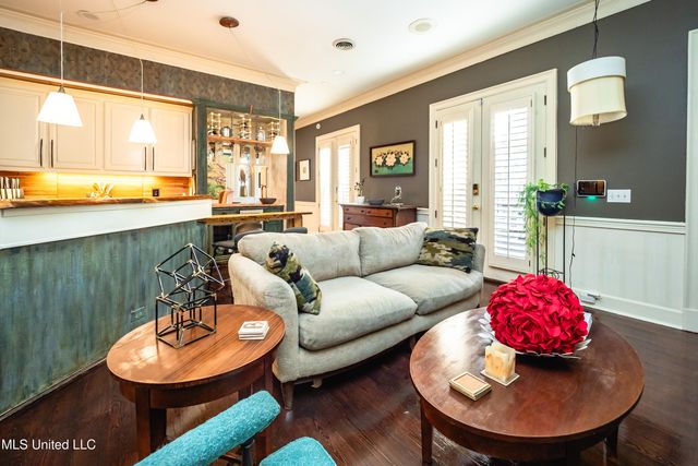 2 Ashley Park Drive, Jackson, MS 39206