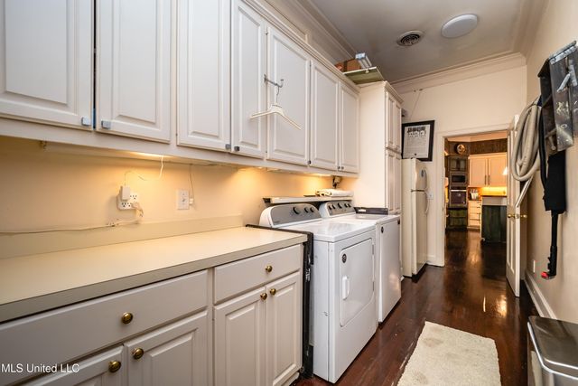 2 Ashley Park Drive, Jackson, MS 39206