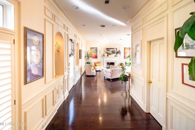 2 Ashley Park Drive, Jackson, MS 39206