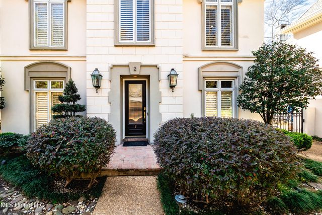 2 Ashley Park Drive, Jackson, MS 39206