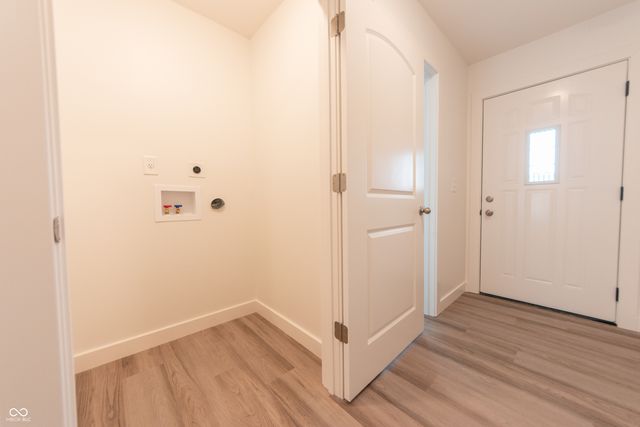 1452 Coen Court, Columbus, IN 47201