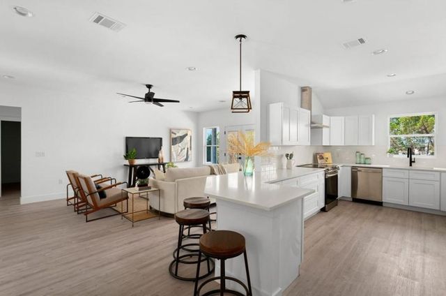 5102 Moss PT, Lago Vista, TX 78645