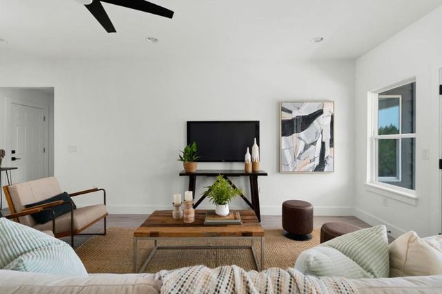 5102 Moss PT, Lago Vista, TX 78645