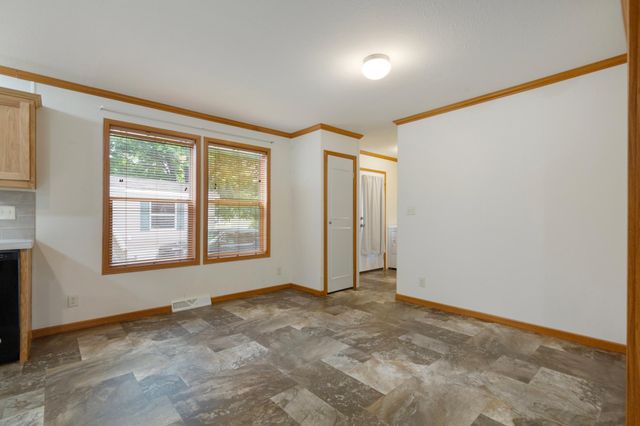 12270 Geneva Way, Apple Valley, MN 55124