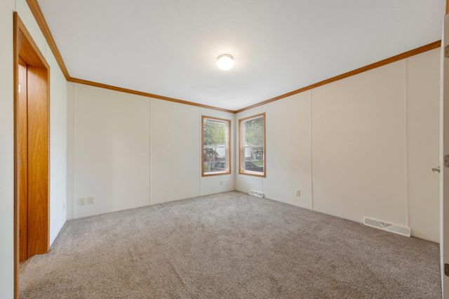 12270 Geneva Way, Apple Valley, MN 55124