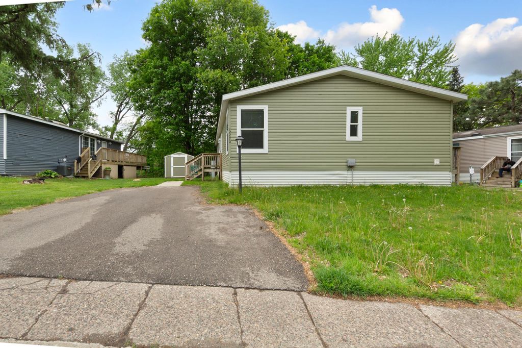 12270 Geneva Way, Apple Valley, MN 55124 — photo 2