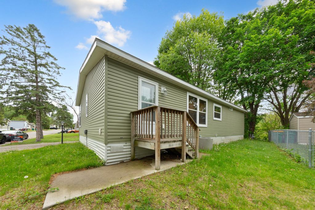 12270 Geneva Way, Apple Valley, MN 55124 — photo 3