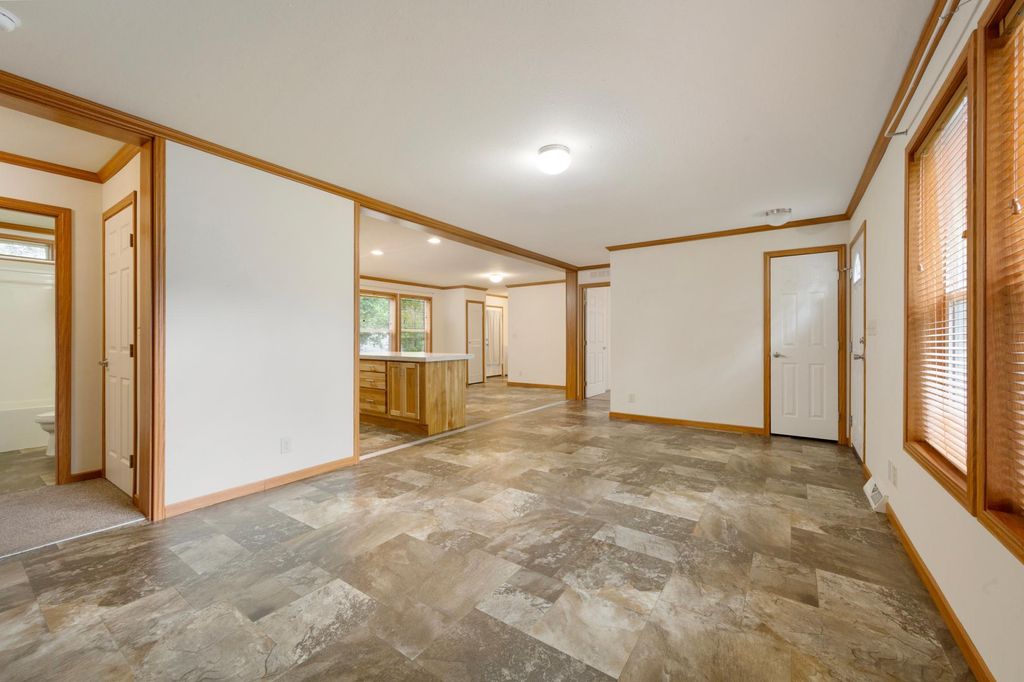 12270 Geneva Way, Apple Valley, MN 55124 — photo 5