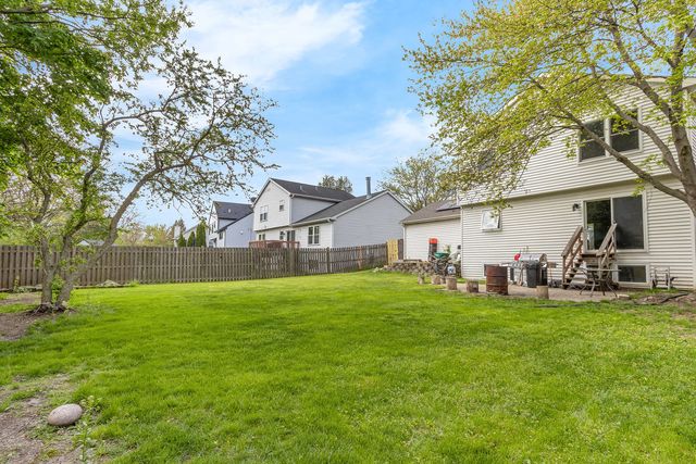 677 Anderson Drive, Lake In The Hills, IL 60156