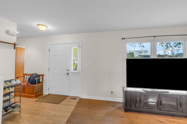 677 Anderson Drive, Lake In The Hills, IL 60156