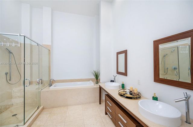 495 Brickell Ave 4103, Miami, FL 33131