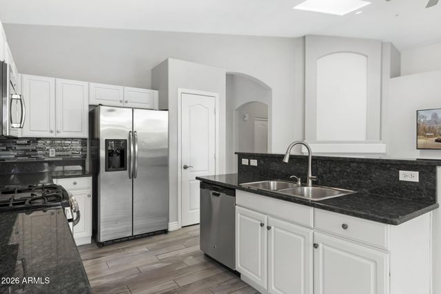 8654 E MESCAL Street, Scottsdale, AZ 85260
