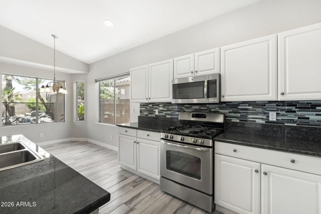 8654 E MESCAL Street, Scottsdale, AZ 85260