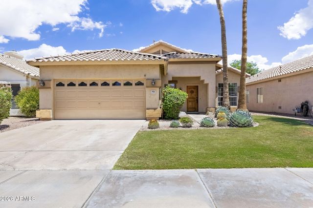 8654 E MESCAL Street, Scottsdale, AZ 85260