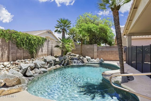 8654 E MESCAL Street, Scottsdale, AZ 85260