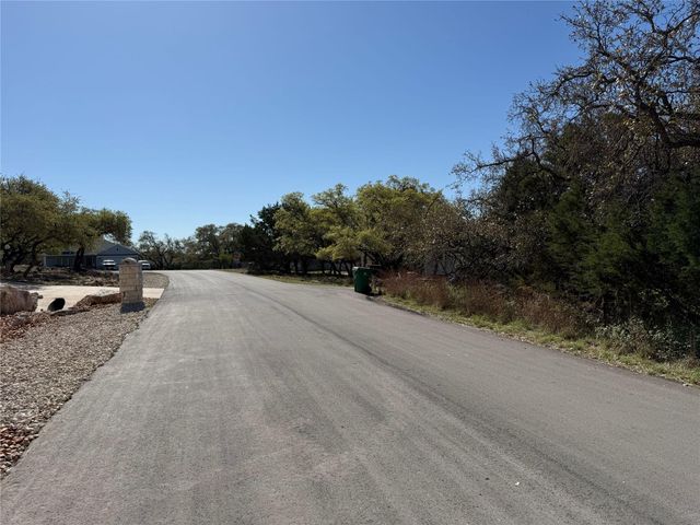 2304 Newton DR, Lago Vista, TX 78645