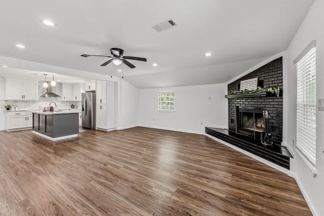 554 Fm 1791 Road, Huntsville, TX 77340