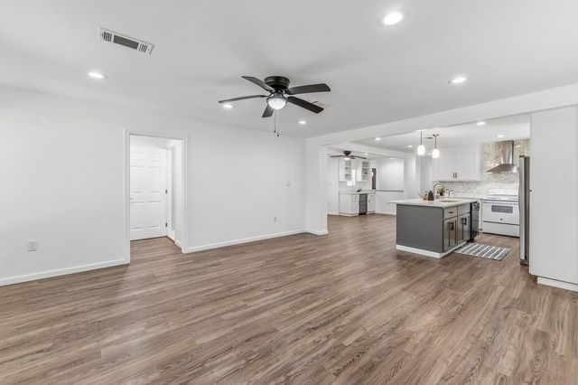 554 Fm 1791 Road, Huntsville, TX 77340