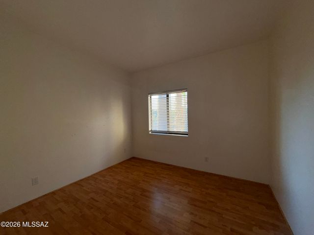 5750 N Camino Esplendora Apt 231, Tucson, AZ 85718