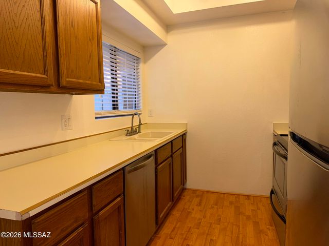 5750 N Camino Esplendora Apt 231, Tucson, AZ 85718