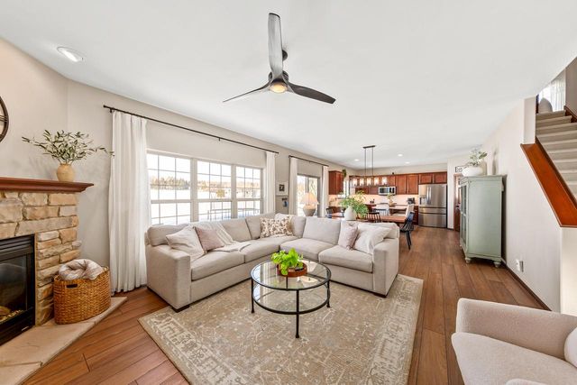 3822 Creekside DRIVE, Waukesha, WI 53189