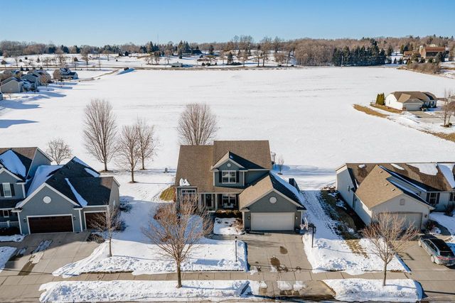 3822 Creekside DRIVE, Waukesha, WI 53189