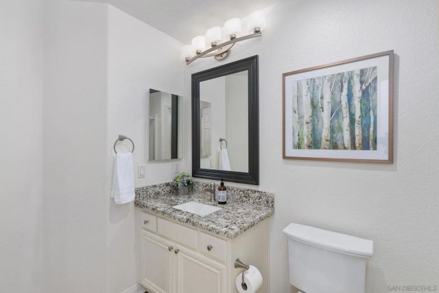 6112 Paseo Tapajos, Carlsbad, CA 92009