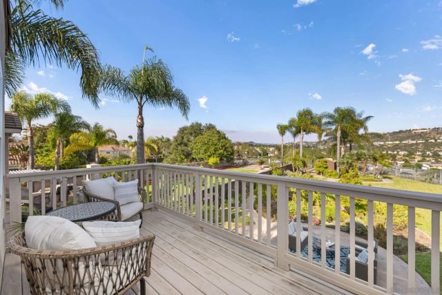 6112 Paseo Tapajos, Carlsbad, CA 92009