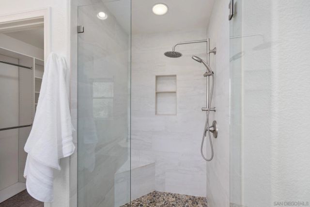 6112 Paseo Tapajos, Carlsbad, CA 92009
