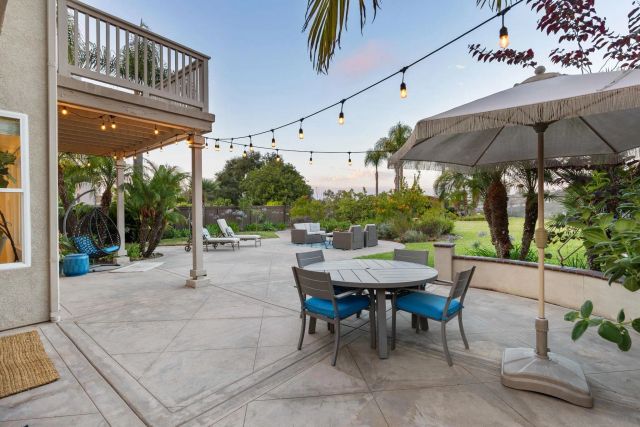 6112 Paseo Tapajos, Carlsbad, CA 92009