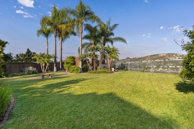 6112 Paseo Tapajos, Carlsbad, CA 92009