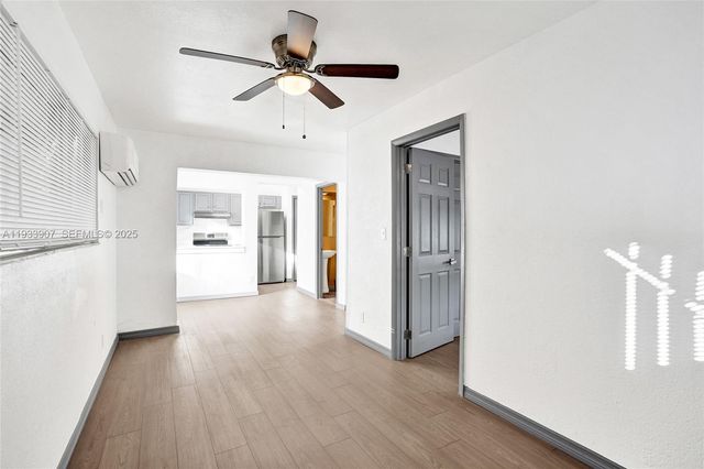 249 SW 4th St 2, Dania Beach, FL 33004