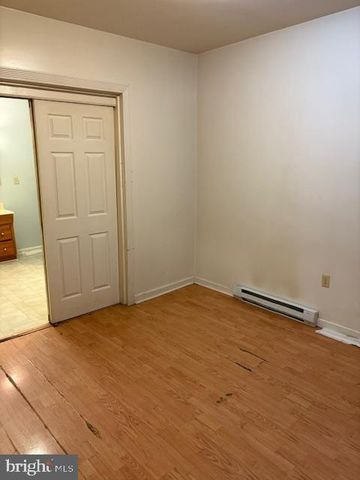 422 N LOCUST ST, Hagerstown, MD 21740