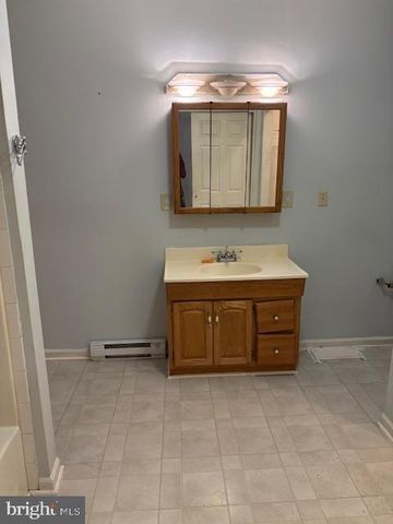 422 N LOCUST ST, Hagerstown, MD 21740