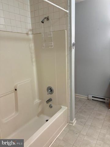 422 N LOCUST ST, Hagerstown, MD 21740