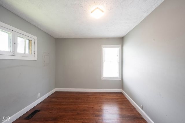 404 N Swope Street, Greenfield, IN 46140