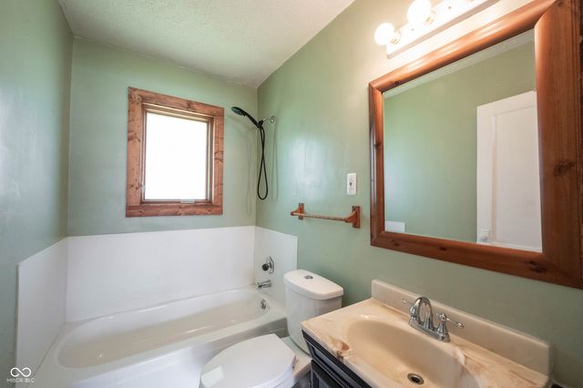 404 N Swope Street, Greenfield, IN 46140