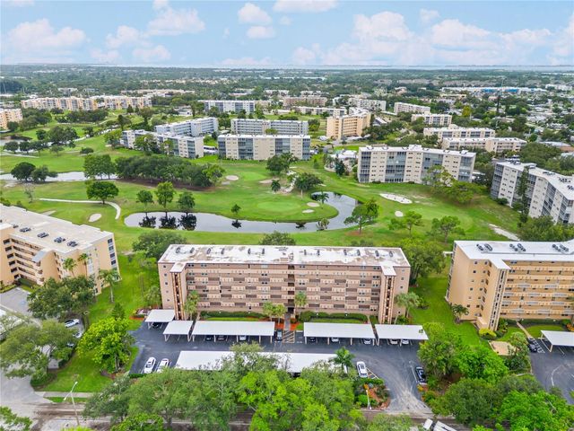 3620 IRONWOOD CIRCLE 302O, Bradenton, FL 34209