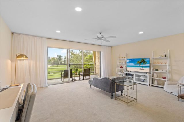 3620 IRONWOOD CIRCLE 302O, Bradenton, FL 34209