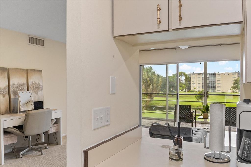 Image 14 of property listing at 3620 IRONWOOD CIRCLE 302O, Bradenton, FL 34209