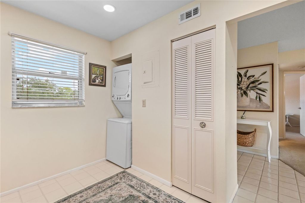 Image 15 of property listing at 3620 IRONWOOD CIRCLE 302O, Bradenton, FL 34209