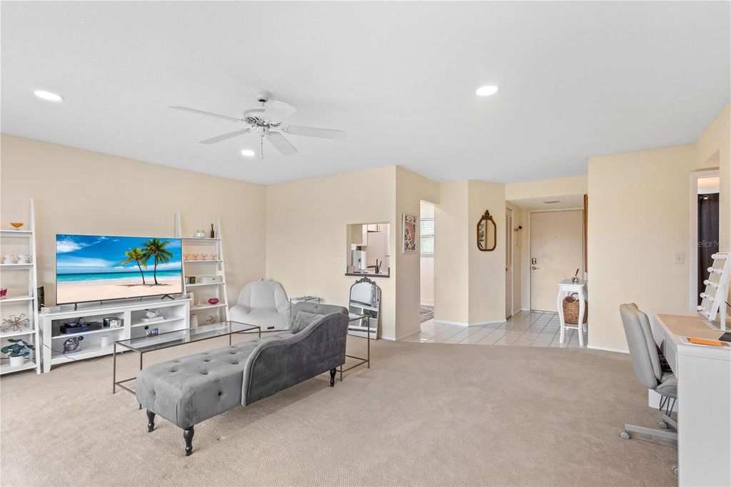 Image 6 of property listing at 3620 IRONWOOD CIRCLE 302O, Bradenton, FL 34209