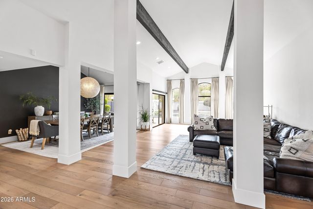 4455 E VIA LOS CABALLOS --, Phoenix, AZ 85028