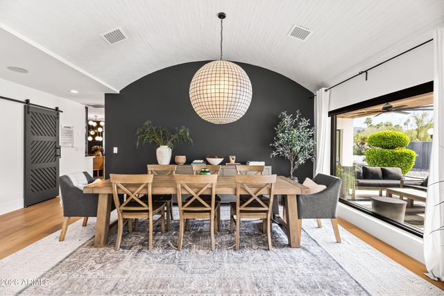 4455 E VIA LOS CABALLOS --, Phoenix, AZ 85028